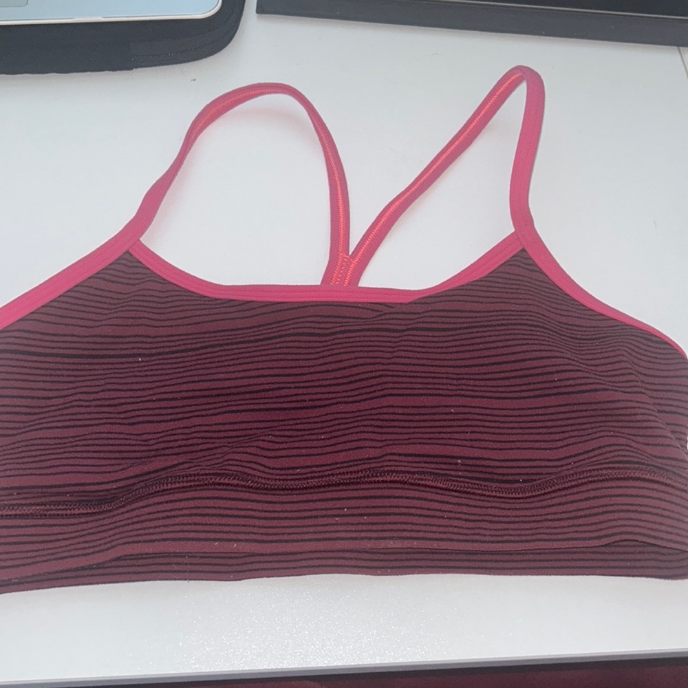Lululemon sports bra